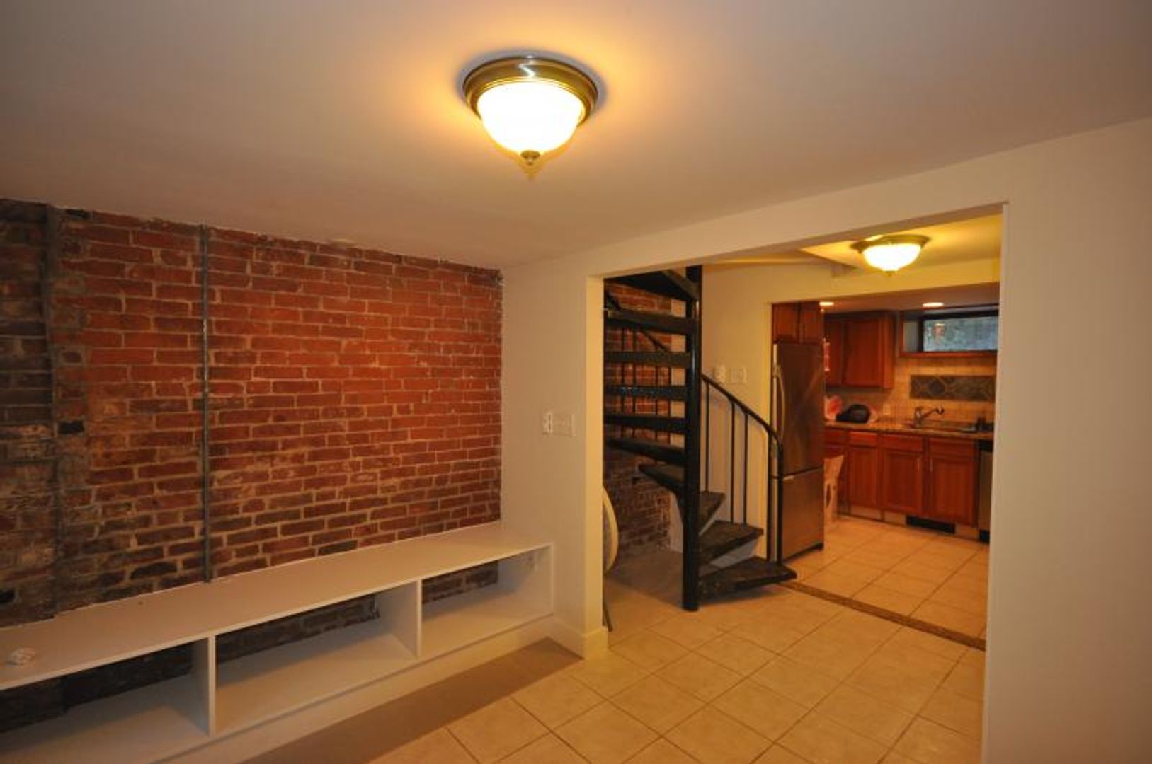 22 Sussex St MA 02120 - Photo 3