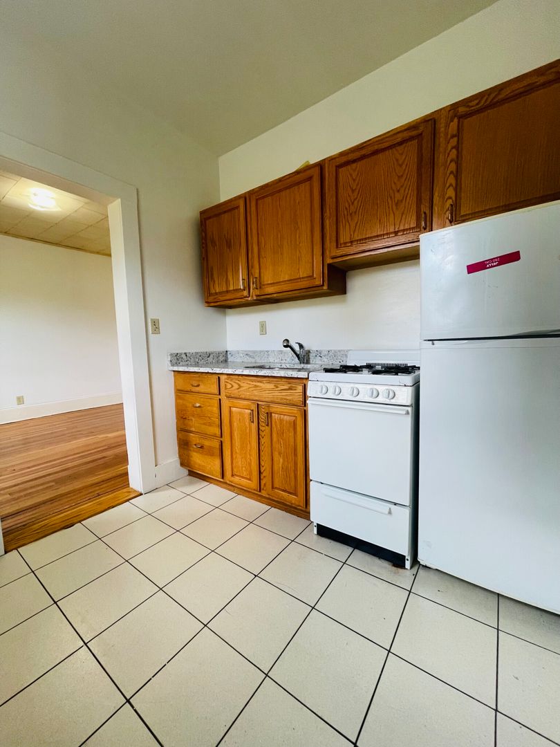 Boston Apartment: 11 Tetlow St