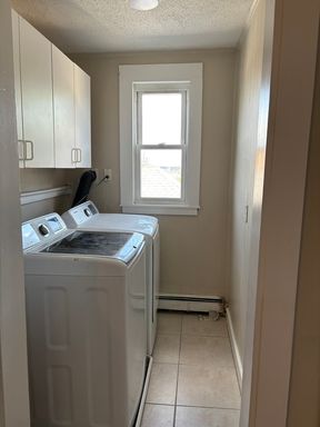 10-12 Rockdale Ave, 3, Lowell, MA 01854