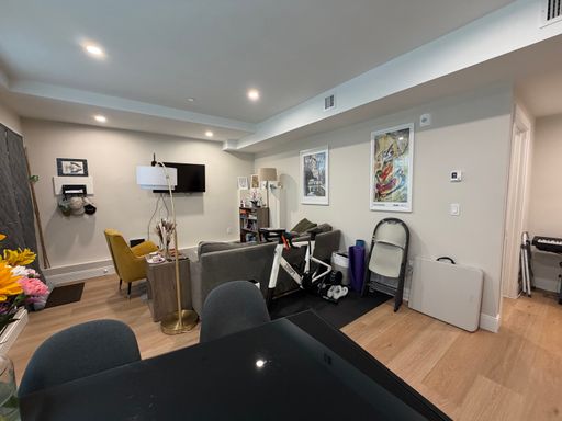 394 McGrath Hwy, Unit 101, Somerville, MA 02143