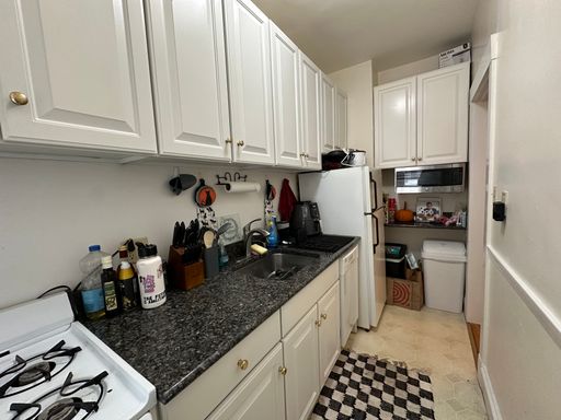 1648 Massachusetts Ave, 25, Cambridge, MA 02138