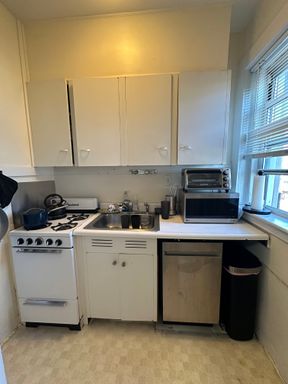 1654 Massachusetts Ave, 34, Cambridge, MA 02138