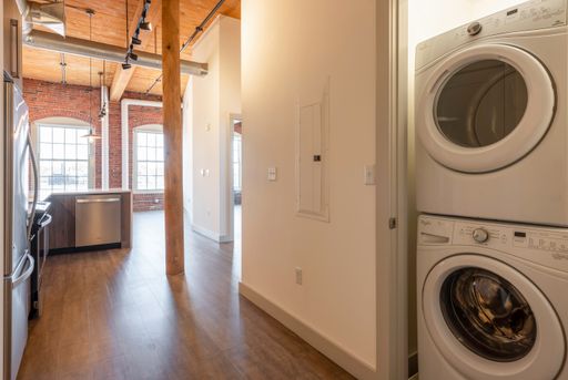 165 Thorndike St, 307, Lowell, MA 01852