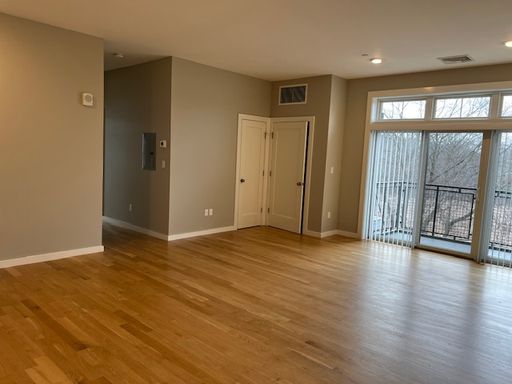 600 North Avenue, 202, Wakefield, MA 01880