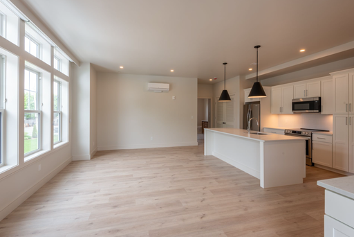 1223 Washington St., Unit 8, Norwood, MA 02062