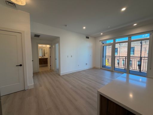 16 - 20 Medford St., 308, Somerville, MA 02134