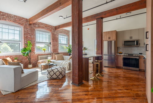 157 Centre Street, Unit 404, Brockton, MA 02302