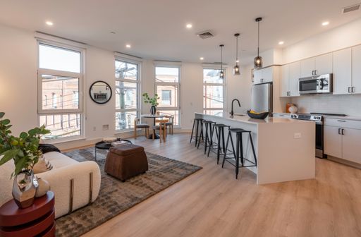 16 - 20 Medford St., 302, Somerville, MA 02134