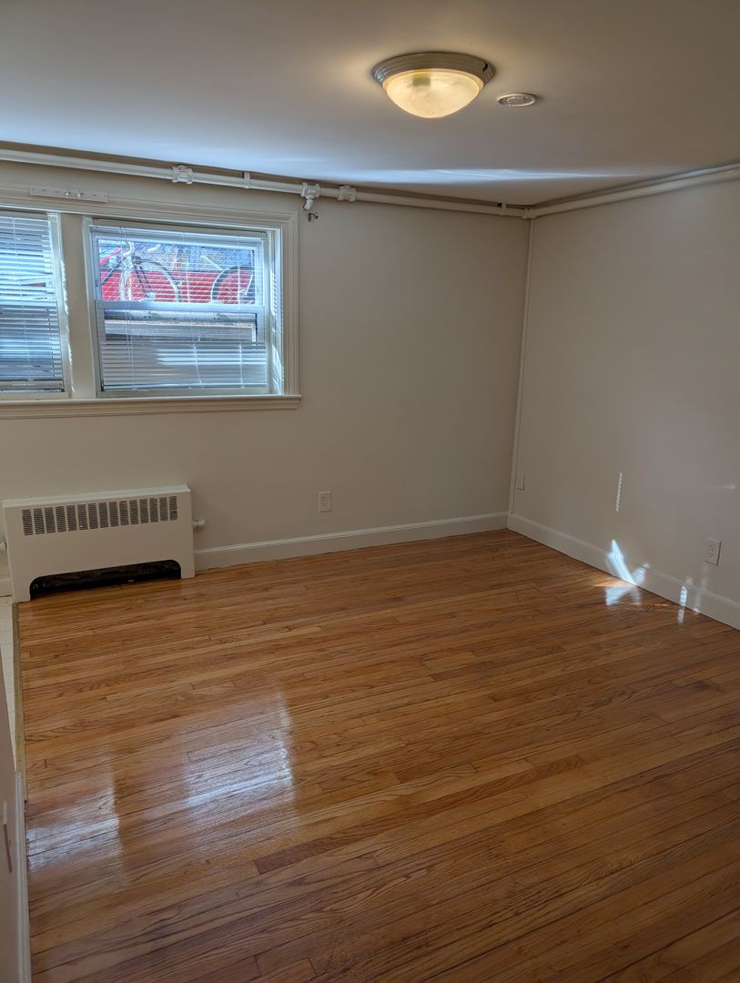 Cambridge Apartment: 48 Kirkland Street