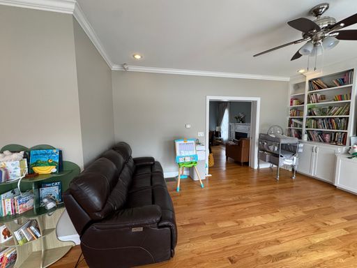 43 Canterbury Road, Waltham, MA 02453
