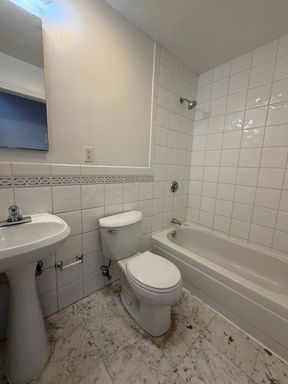 70 Lafayette Avenue, 31, Chelsea, MA 02150