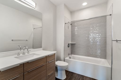 400 Mystic Avenue, 301, Somerville, MA 02145