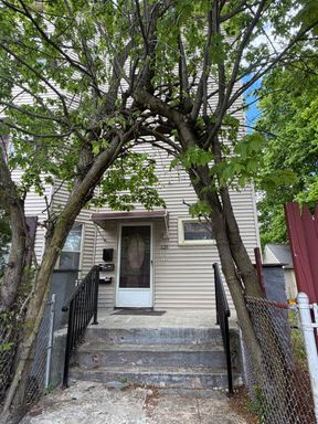 125 Lebanon Street, #2, 2, Melrose, MA 02176
