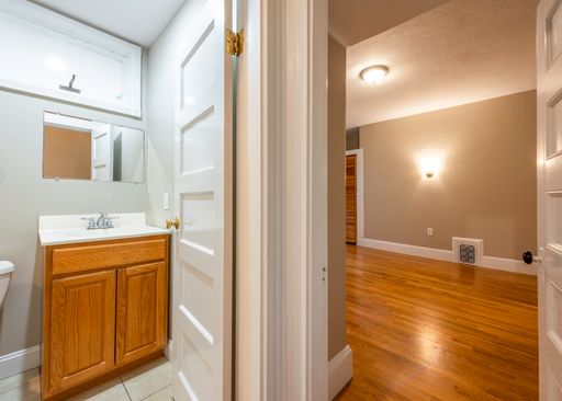 68 Richdale Ave , 1, Cambridge, MA 02140