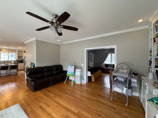 43 Canterbury Road, Waltham, MA 02453