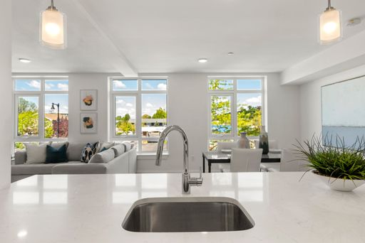 917 Bennington St, 211, East Boston, MA 02128