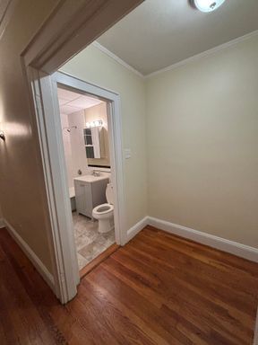 50 Broadway, Unit 17, Beverly, MA 01915