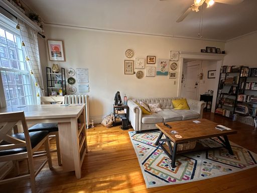 1277 Commonwealth Ave, 210, Boston, MA 02134