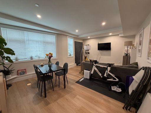 394 McGrath Hwy, Unit 101, Somerville, MA 02143