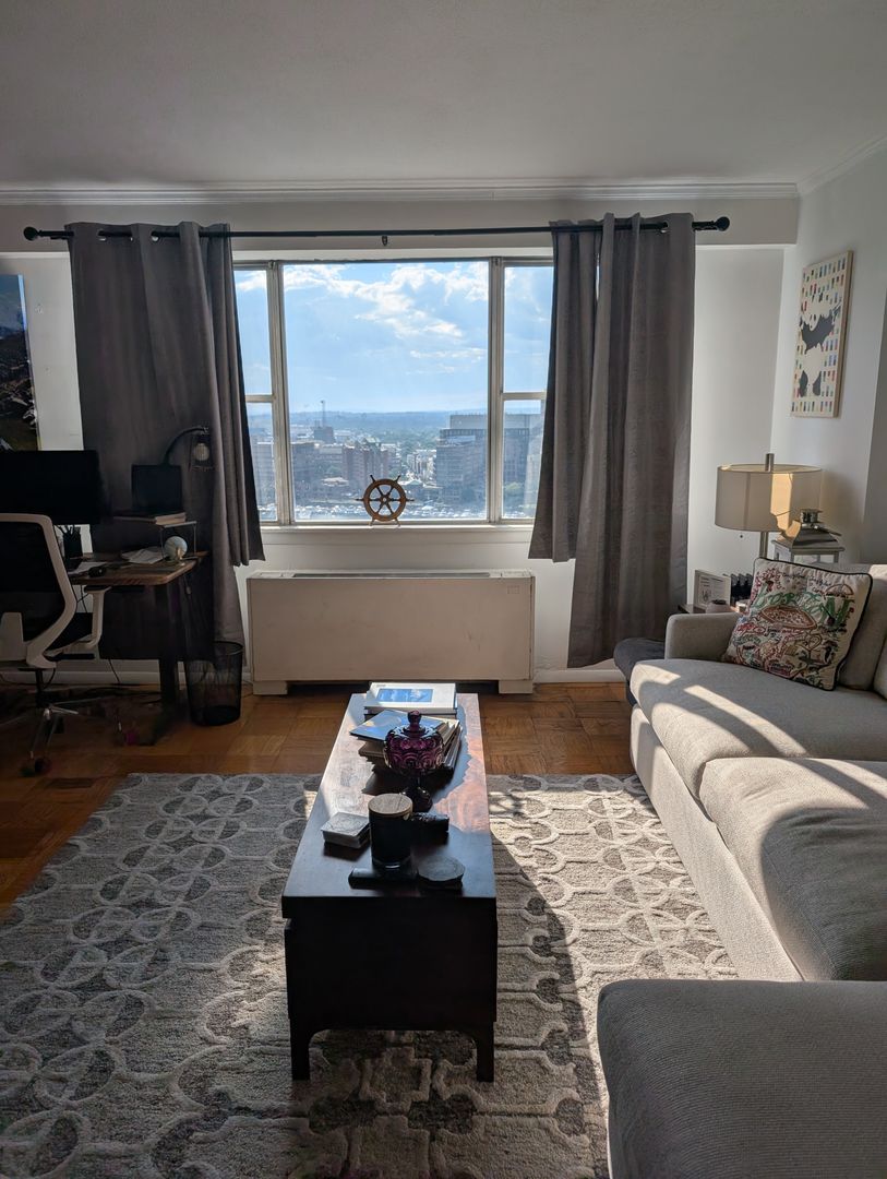 Boston Apartment: 8 Whittier Place