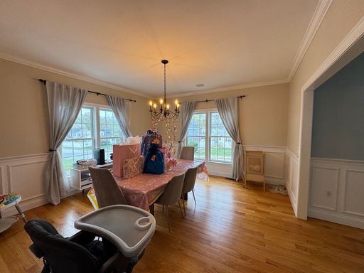 43 Canterbury Road, Waltham, MA 02453