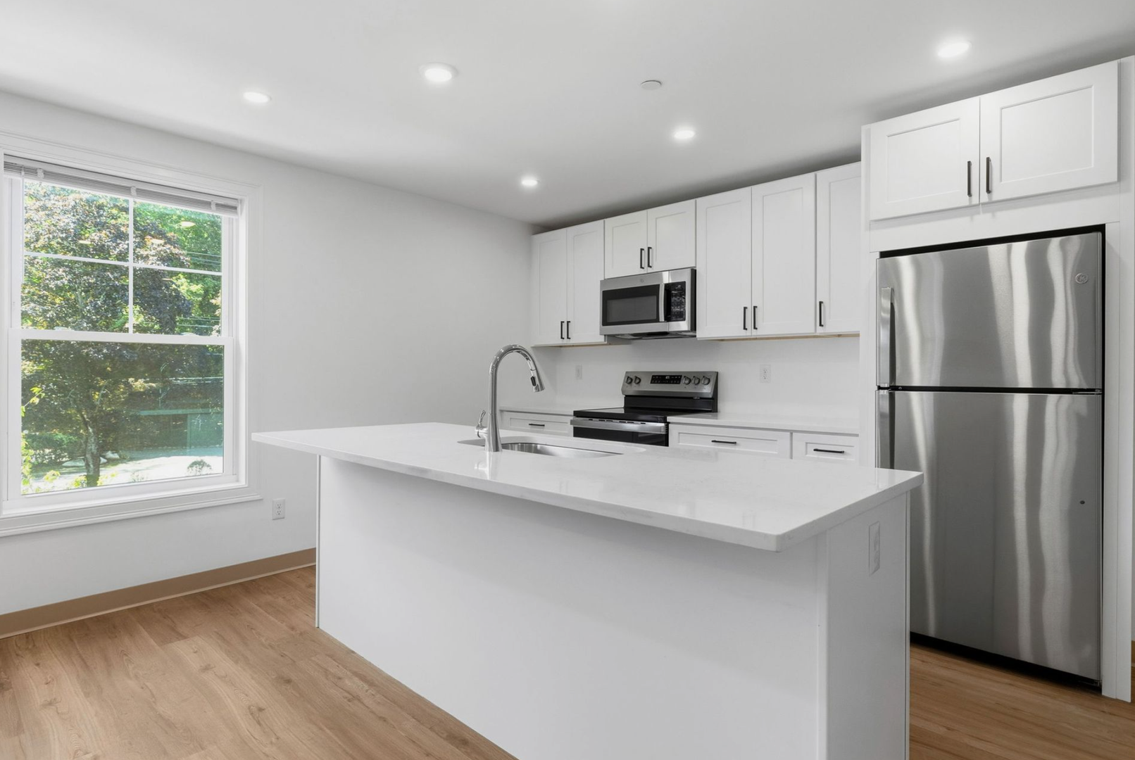 Natick Apartment: 26 Union Street