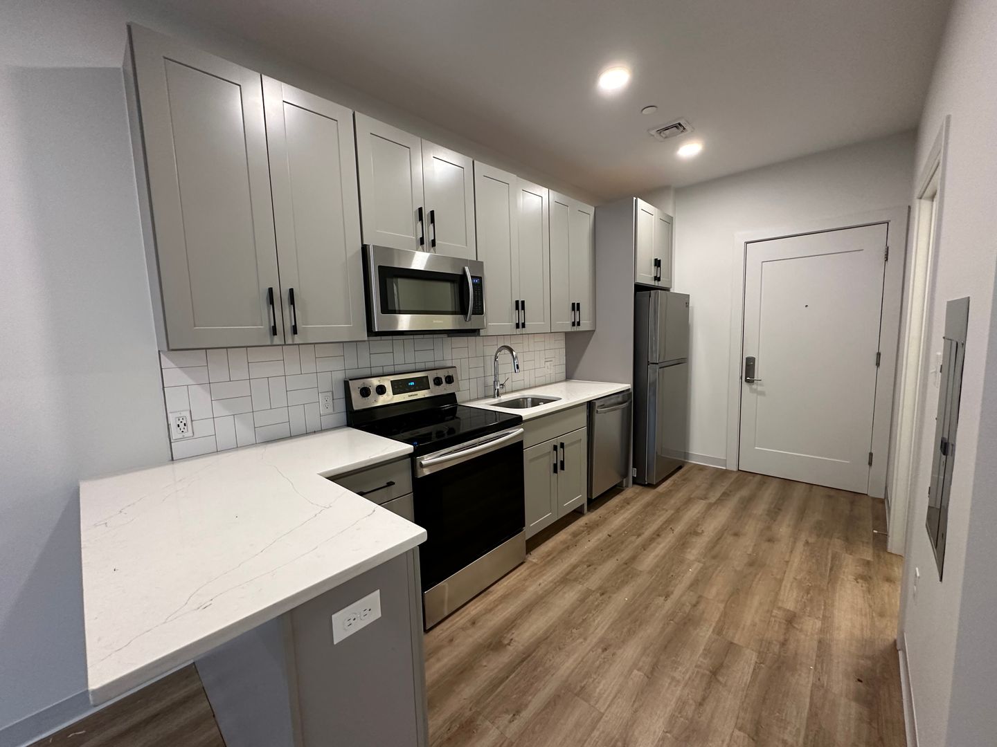 233 Hancock Street  MA 02125 - Photo 2