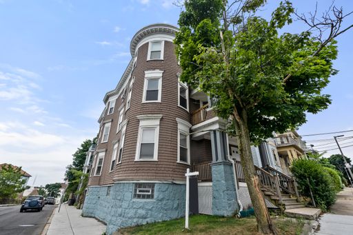 36 Bellevue St , Unit 2, Dorchester, MA 02125
