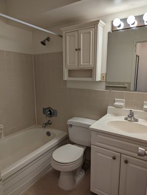 130 Bowdoin Street , 1702, Boston, MA 02108