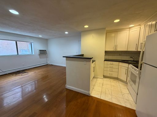 70 Lafayette Avenue, 12, Chelsea, MA 02150