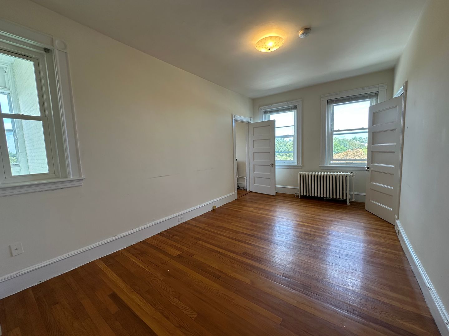 Cambridge Apartment: 1654 Massachusetts Ave