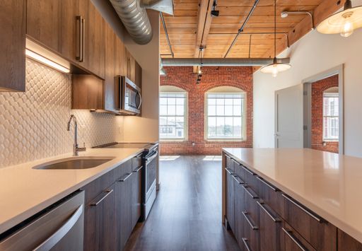 165 Thorndike St, 307, Lowell, MA 01852