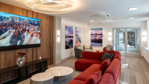 22 Hubbard Rd, Unit 206, Wilton, CT 06897