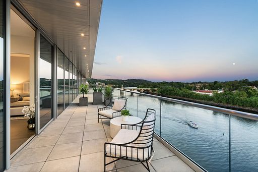 160 Merrimack St, 403, Haverhill, MA 01830