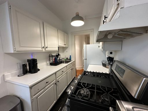 2 Inman Street, 8, Cambridge, MA 02138