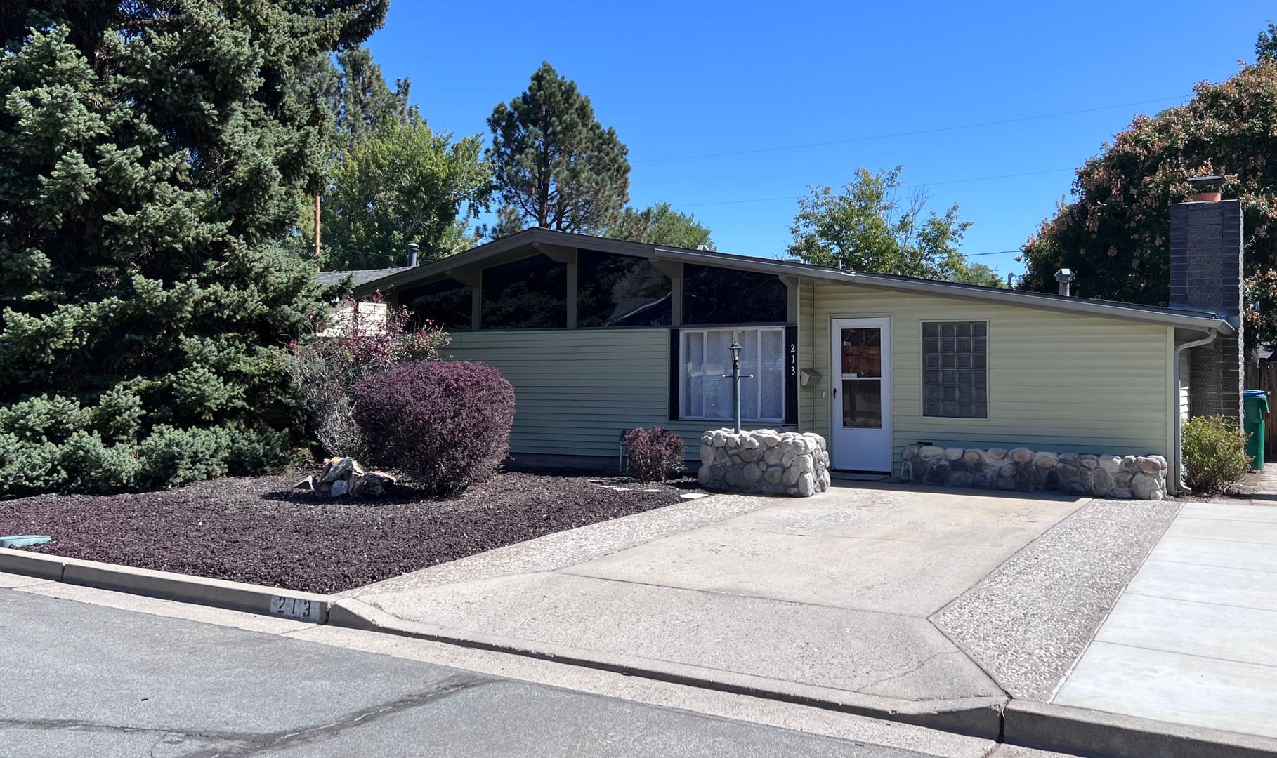 Carson City House: 213 Annapolis