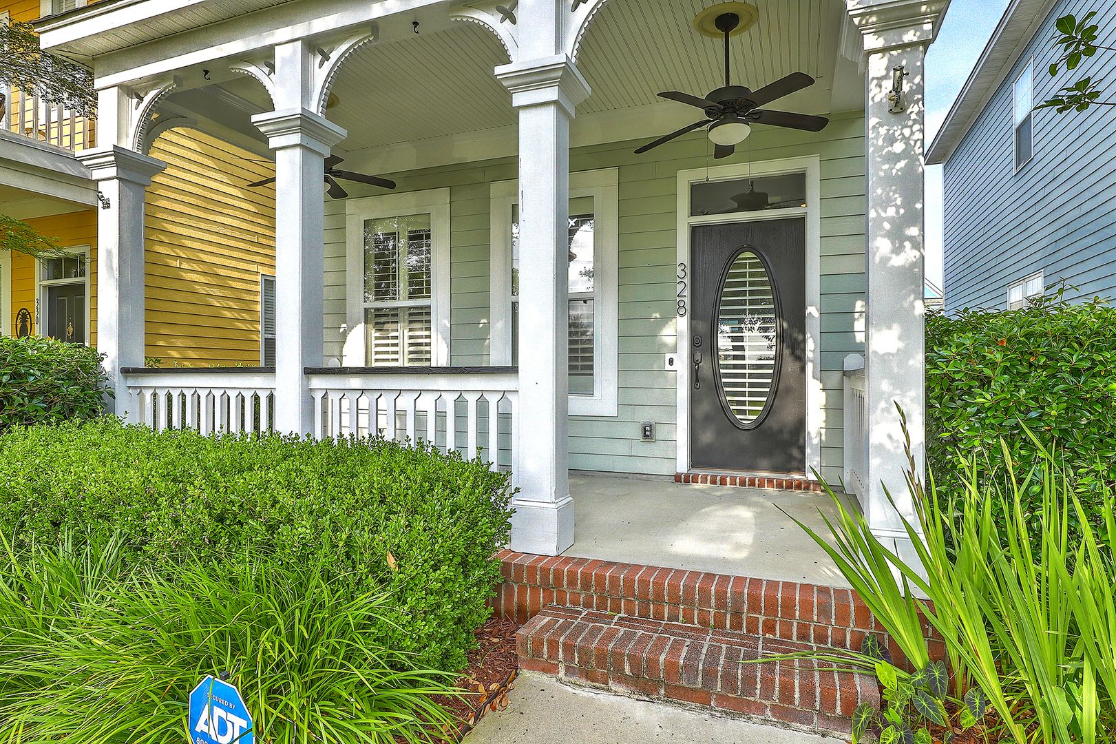 Summerville House: 328 Barberry Street
