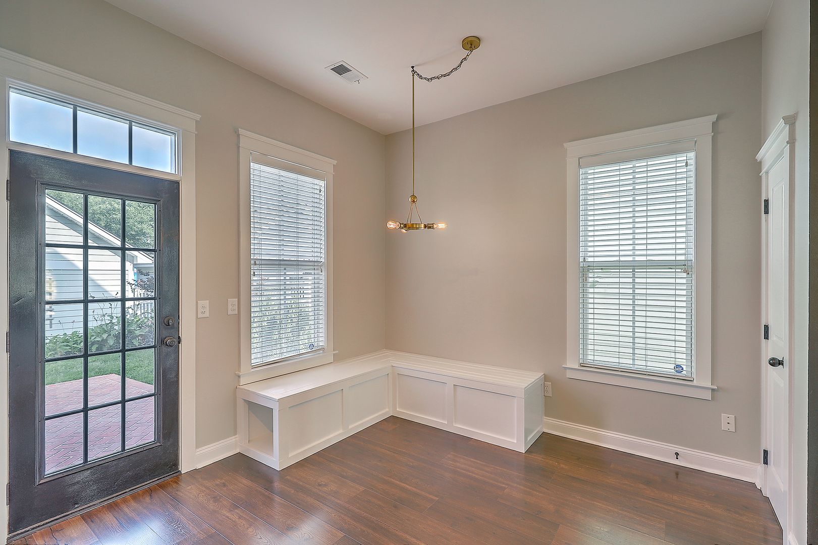 Summerville House: 328 Barberry Street