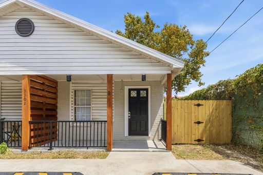 Newly Updated Duplex in North Charleston – photo 1