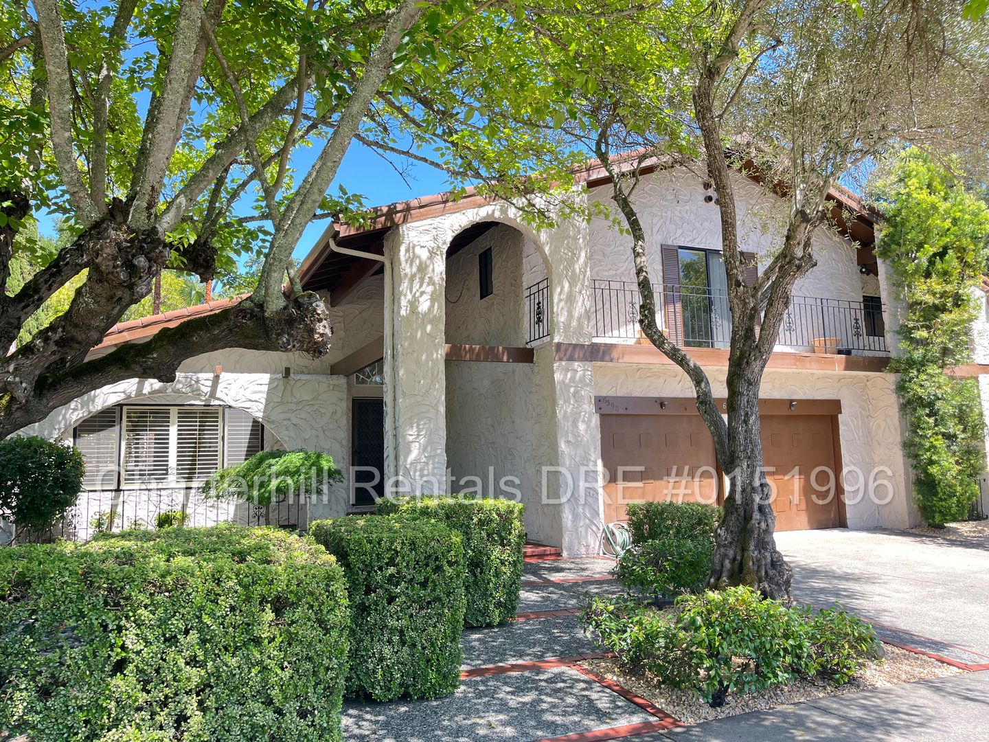 Santa Rosa House: 6598 Bridgewood