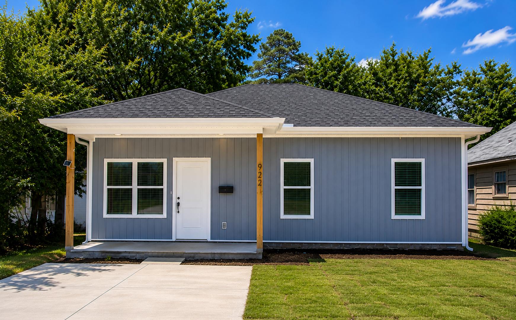 Little Rock House: 922 S Booker St