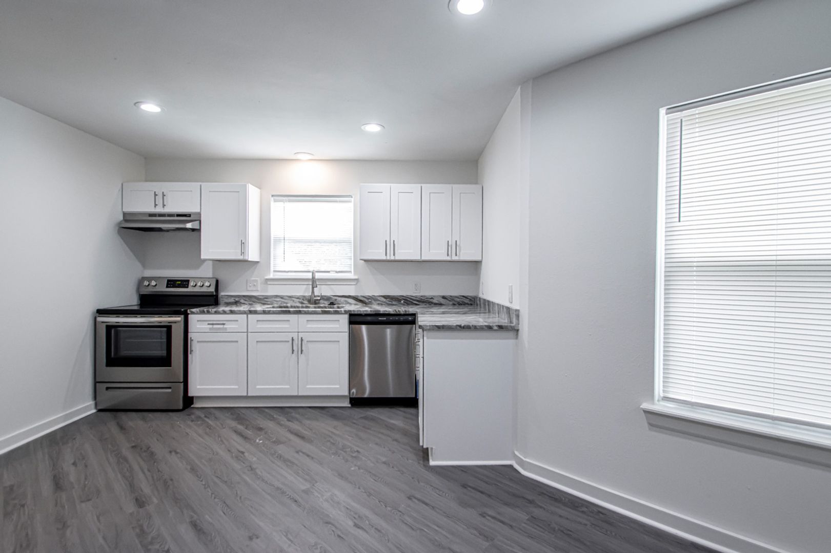 Little Rock Apartment: 21 Towne Park Ct