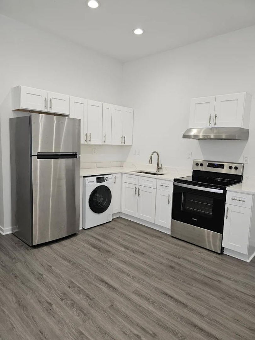 Little Rock Apartment: 214 S Park St