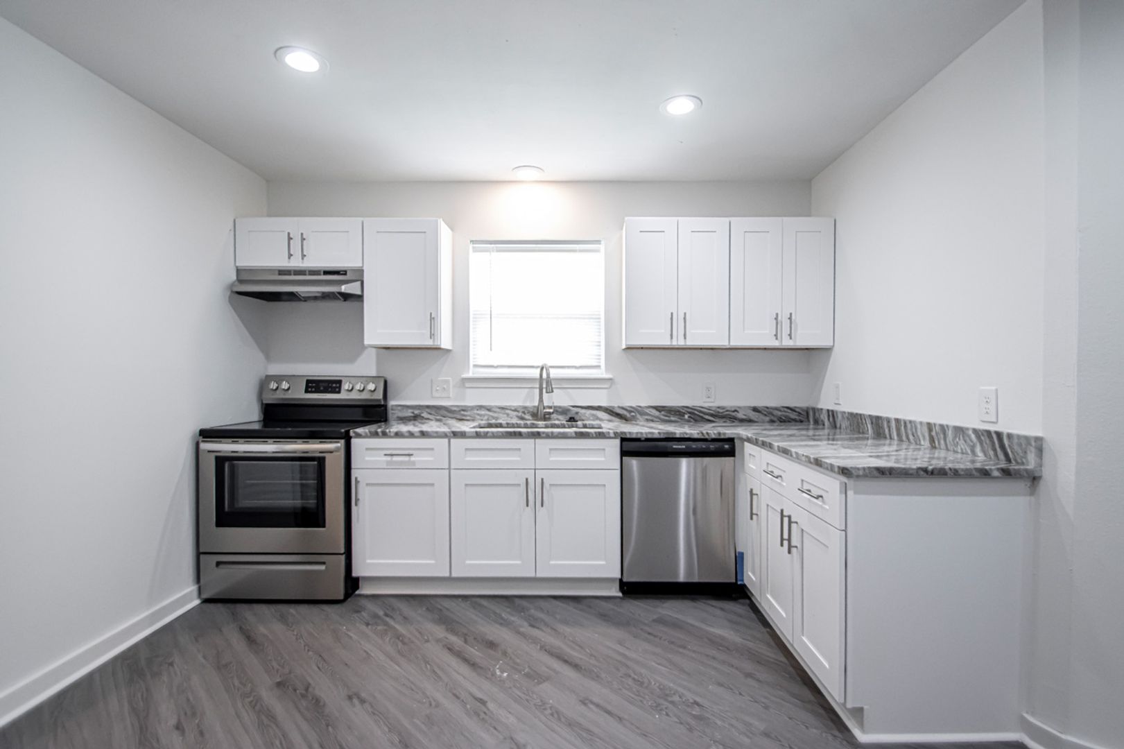 Little Rock Apartment: 21 Towne Park Ct