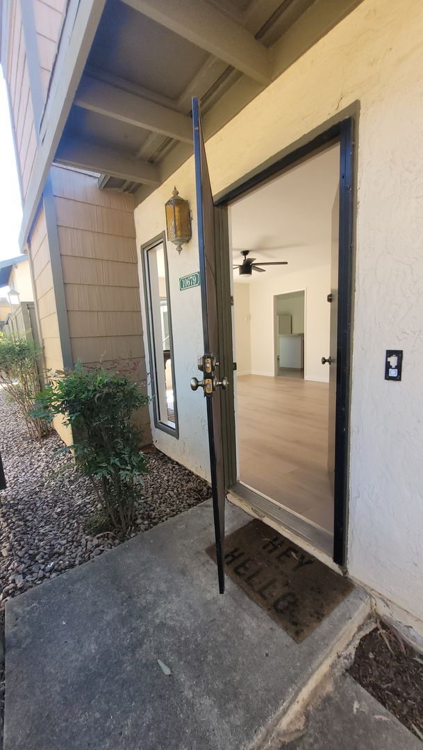 San Diego House: 10679 Caminito Derecho