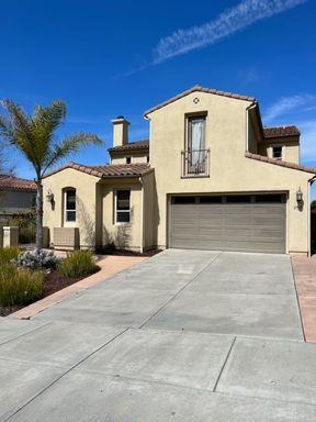 Large Home with Bonus room and a View in San Elijo Hills – photo 1