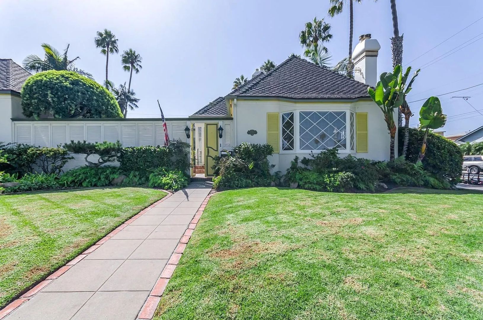 San Diego House: 4893 Niagara Ave