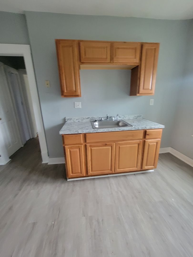 Springfield Apartment: 54 Cumberland Street