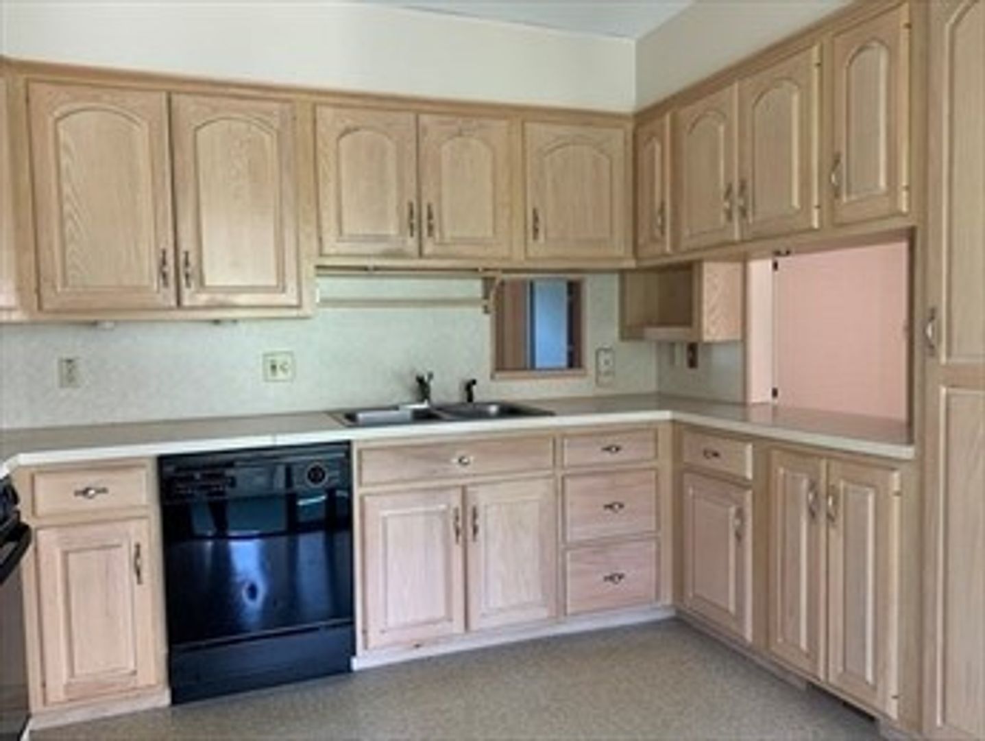 Wilbraham Apartment: 717-719 Stony Hill Road