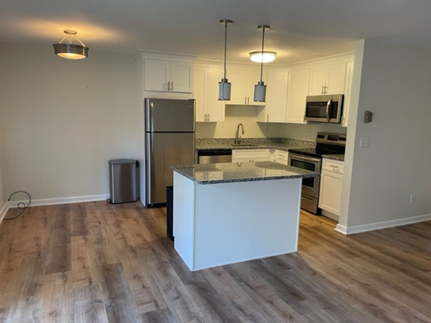 West Hartford Apartment: 115 S Main St